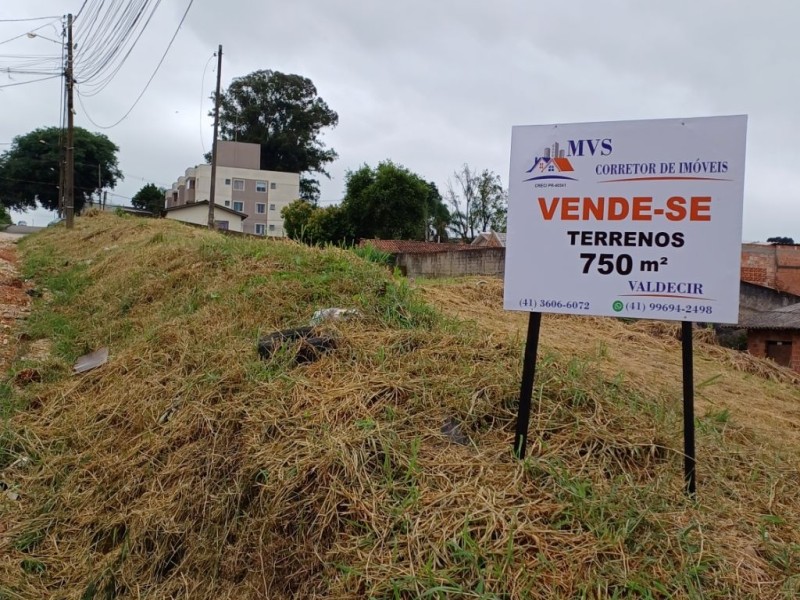 Terreno de 750,00m2 no Guarani em Colombo