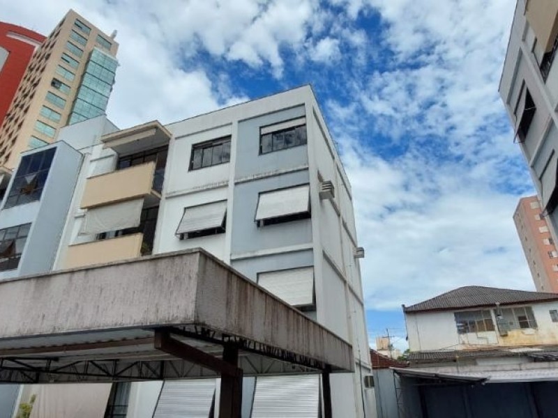 Lindo Apartamento de 3 Quartos em Londrina